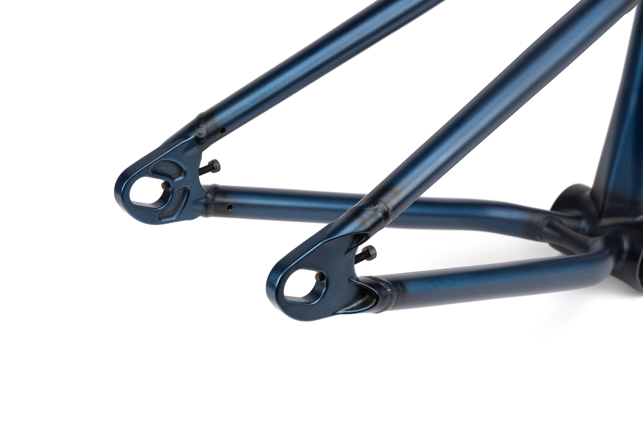 THE FUTURE OF BMX DESIGN - THE THRU AXLE (TA) SYSTEM WITH 8MM INVESTMENT CAST DROPOUTS AND A CLOSED 14MM SLOT FOR THRU-AXLE HUBS (OFFERED ON ECLAT) ALLOWS TO RIDE A SUPERIOR, STRONGER AXLE TOGETHER WITH A TOTAL EASE OF INSTALLATION AND REMOVAL. SAY GOODBYE TO BENT AXLES AND PINCHED DROPOUTS!